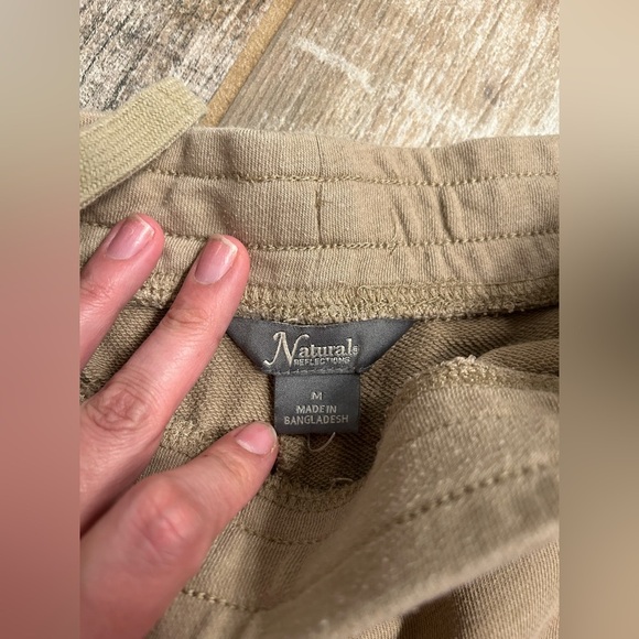 Bundle of Natural Reflections Cotton Shorts Stylish - Picture 4 of 11